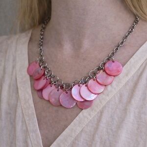Boutique Elegant Pink Shell Necklace